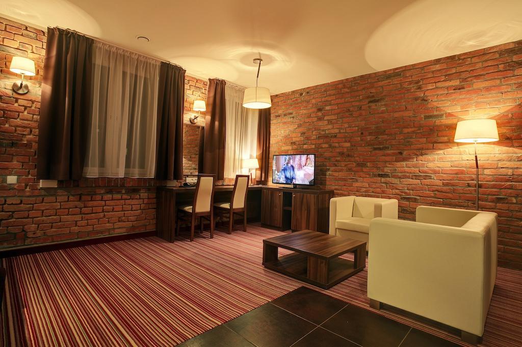 Browar CzenstochoviA Hotel&Spa Częstochowa Buitenkant foto