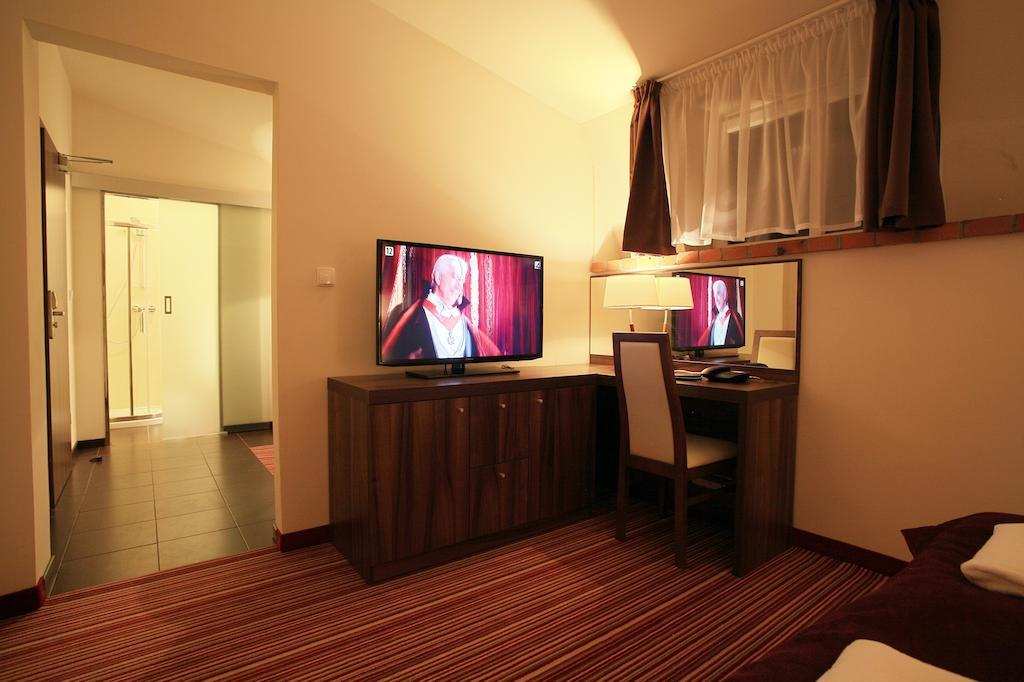 Browar CzenstochoviA Hotel&Spa Częstochowa Buitenkant foto